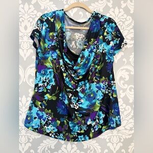 4/$25 •‎ OSHISI Floral Cowl Neck Top